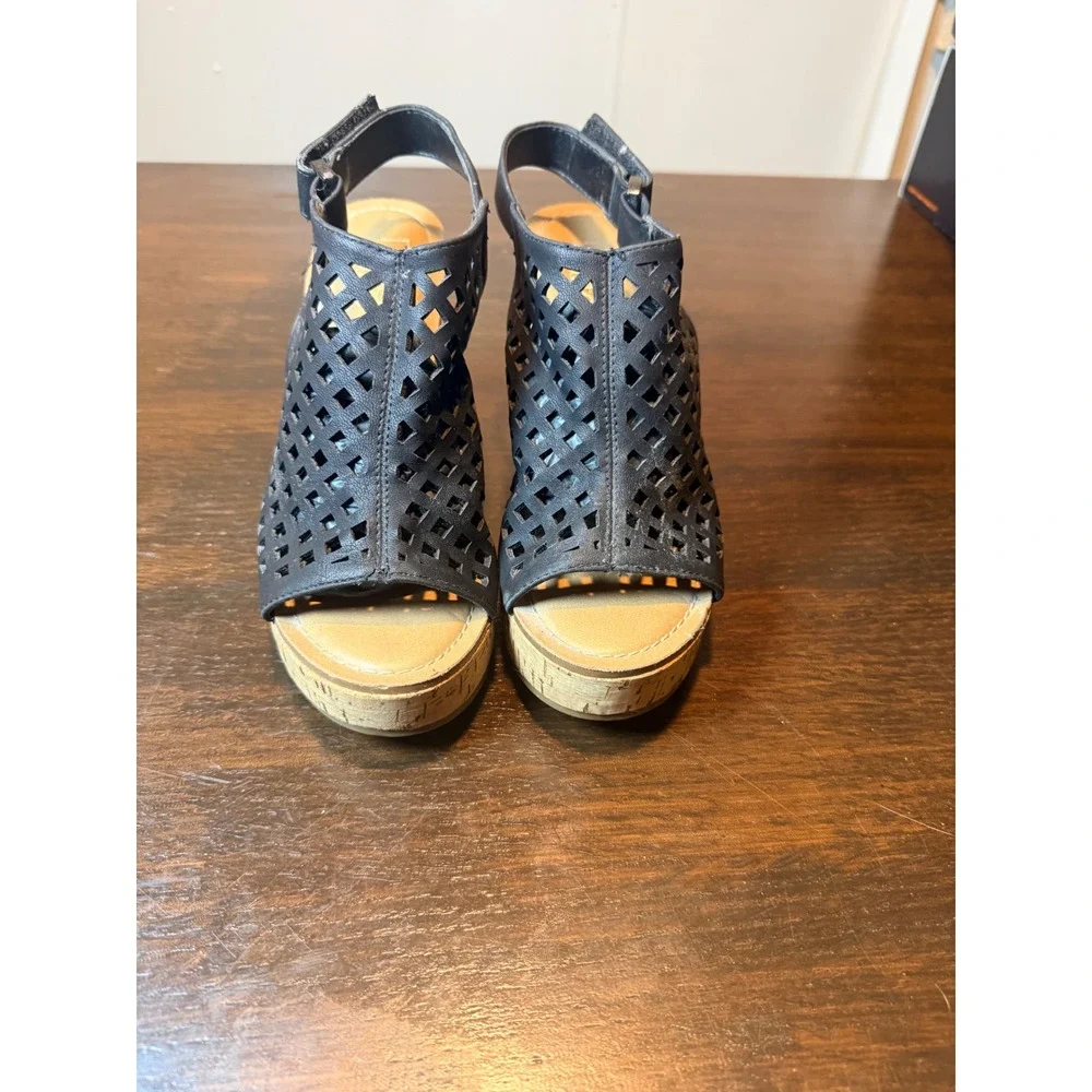 Franco Sarto Casanova Black Laser Cut Cork Wedge Platform Sandals Womens 6